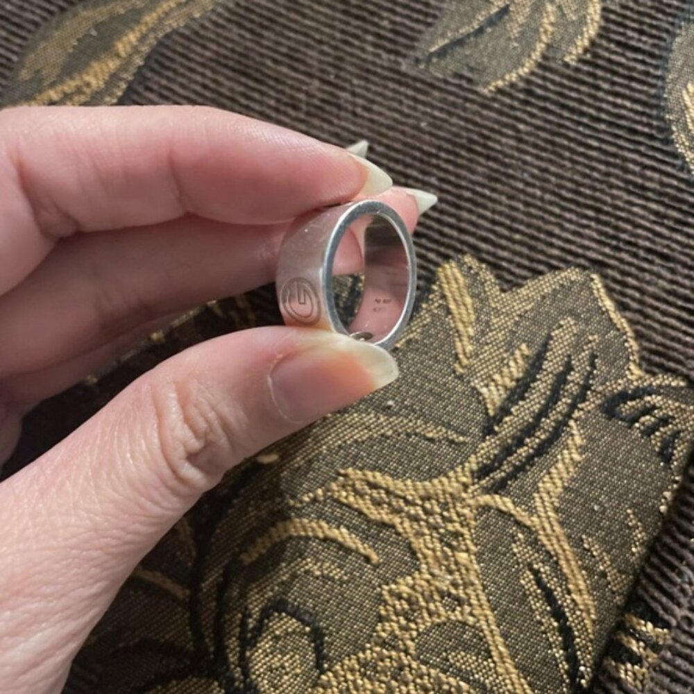 GUCCI STENCILED CUT-OUT G RING - Picture 5 of 14